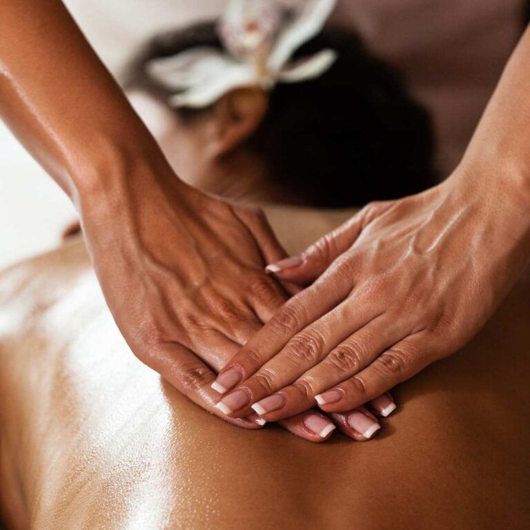 Kurs masaż relaksacyjny ze specjalizacją Terapeuta SPA – wykonywanie masażu relaksacyjnego podczas szkolenia