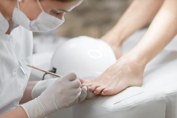 Pedicure kosmetyczny - obrazek 3